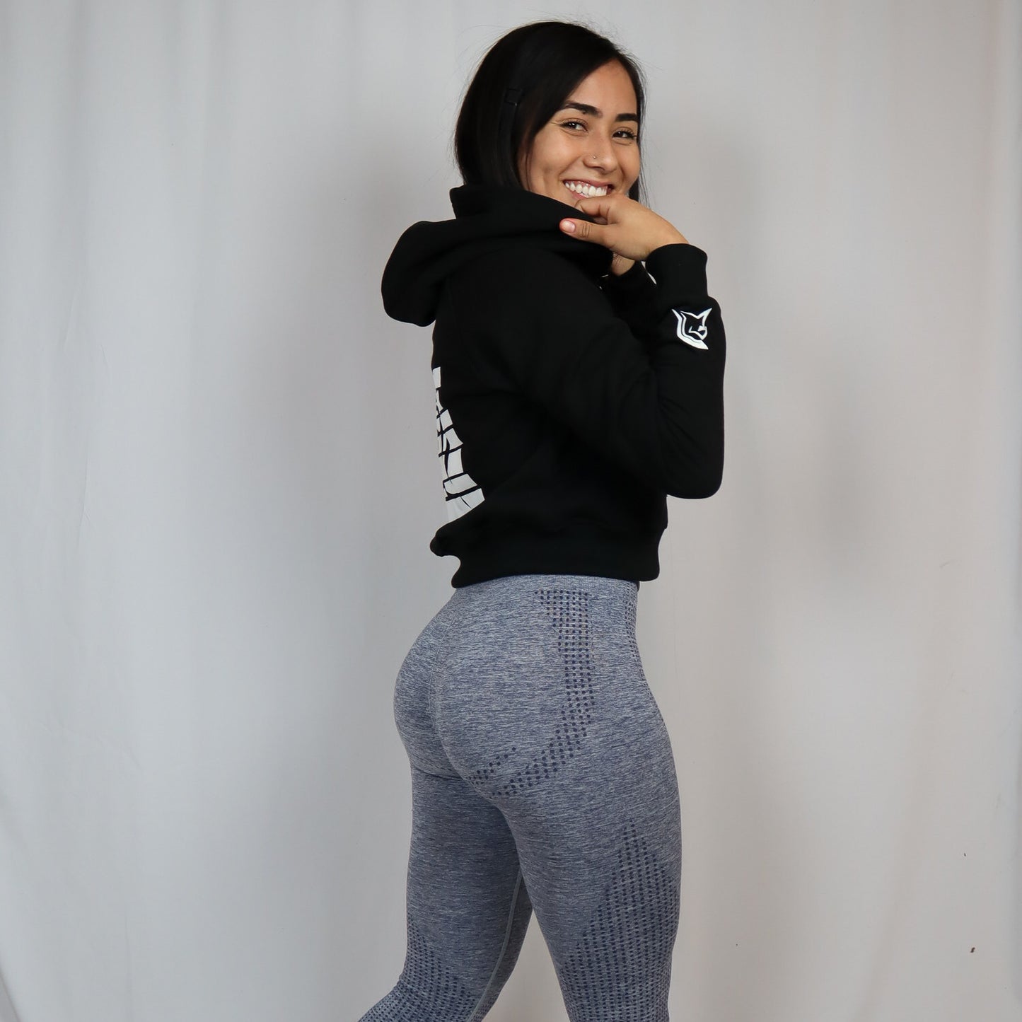 BLACK CROP TOP HOODIES